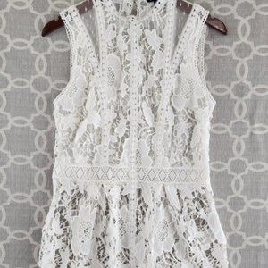 Mock Neck Keyhole Sleeveless Lace Tank